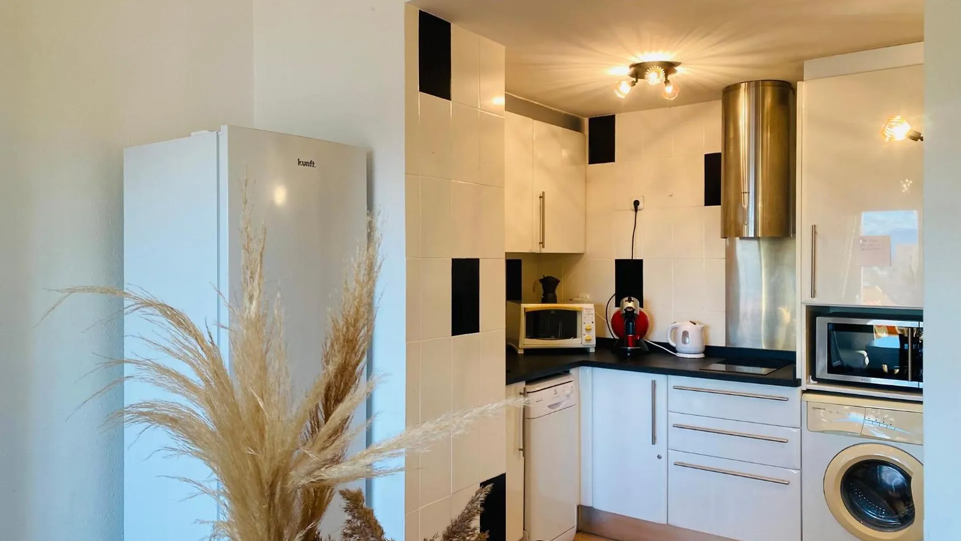 Apartamento Lcdm Romina, Cerca Playa Y Vistas Rosas